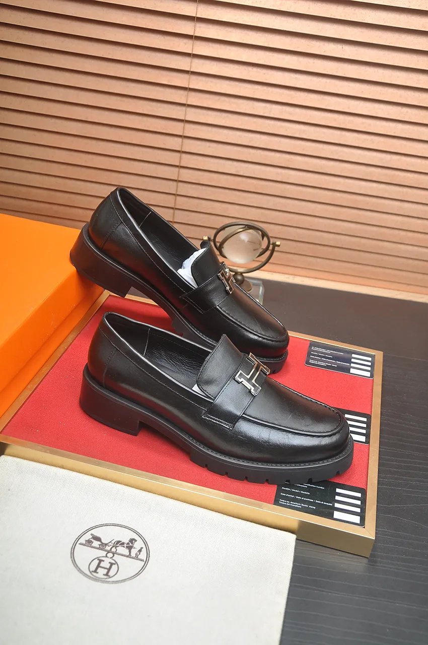 Factory price 500💶[HERMES] (cowhide lining)🍀Italian top luxury🍀He does not pursue novel styles and gorgeous colors, but attracts the favor of successful men with his flawless, elegant and classic style. Formal leather shoes This very comfortable, simple and stable style allows you to easily match any style! The pattern is absolutely 1:1 refined from the original case, and we strive for excellence in materials, imported cowhide + cowhide lining💪💪💪extraordinary texture👍! Code number: 38-45 (45 customized)